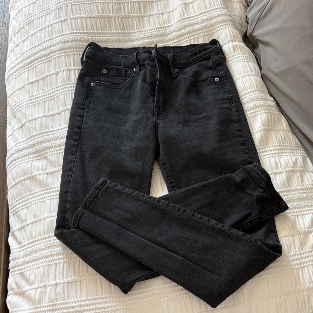 Women’s GAP Black “True Skinny” Jeans
